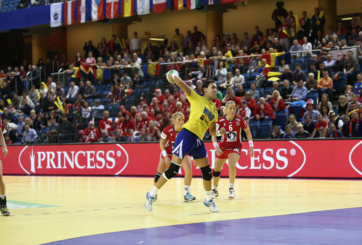 Cristina Neagu : „Nu va bazati doar pe mine!”
