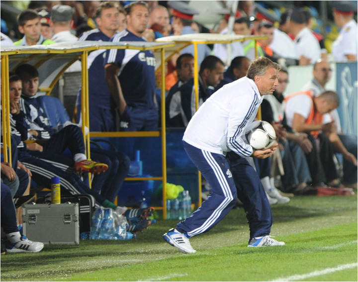 Petrescu vrea in Rusia
