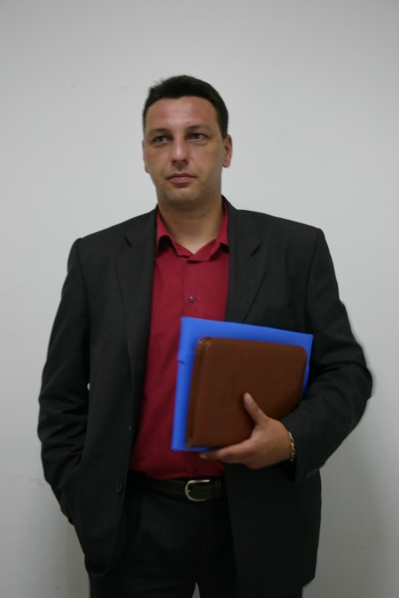 Perchezitii la seful SIPI Suceava si alti cinci politisti