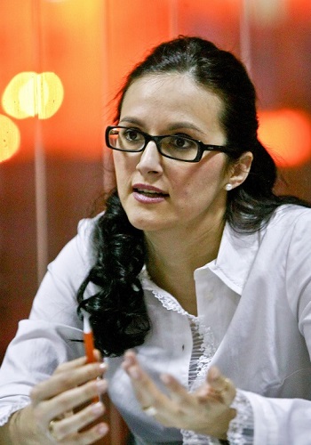Secretarul de stat in Ministerul Justitiei, Alina Mihaela Bica, vorbeste despre proiectul Codului de Procedura Penala si a Codului Penal si despre Legea 298/2008, privind stocarea datelor din comunicatii, in timpul unui interviu - Ziarul National