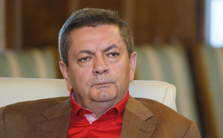 Rus ii face curte lui Iohannis