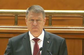 Klaus Iohannis a depus juramantul in Parlament