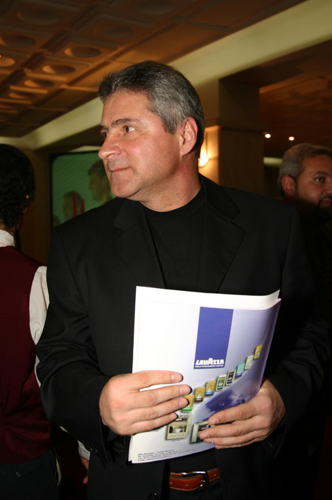 Nicolae Manea n-a mai apucat sa dribleze si cancerul
