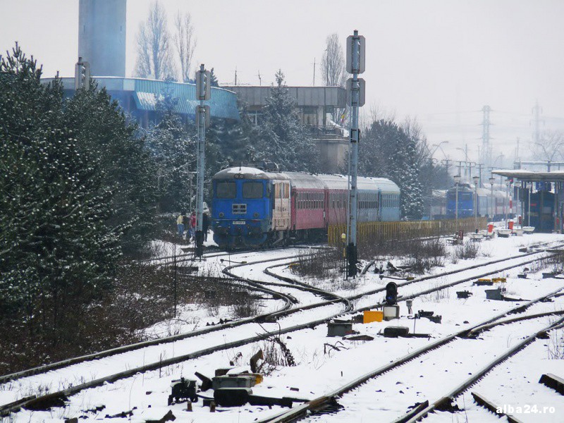 CFR anunta: Trenurile circula in conditii de iarna, in judetele aflate sub COD GALBEN