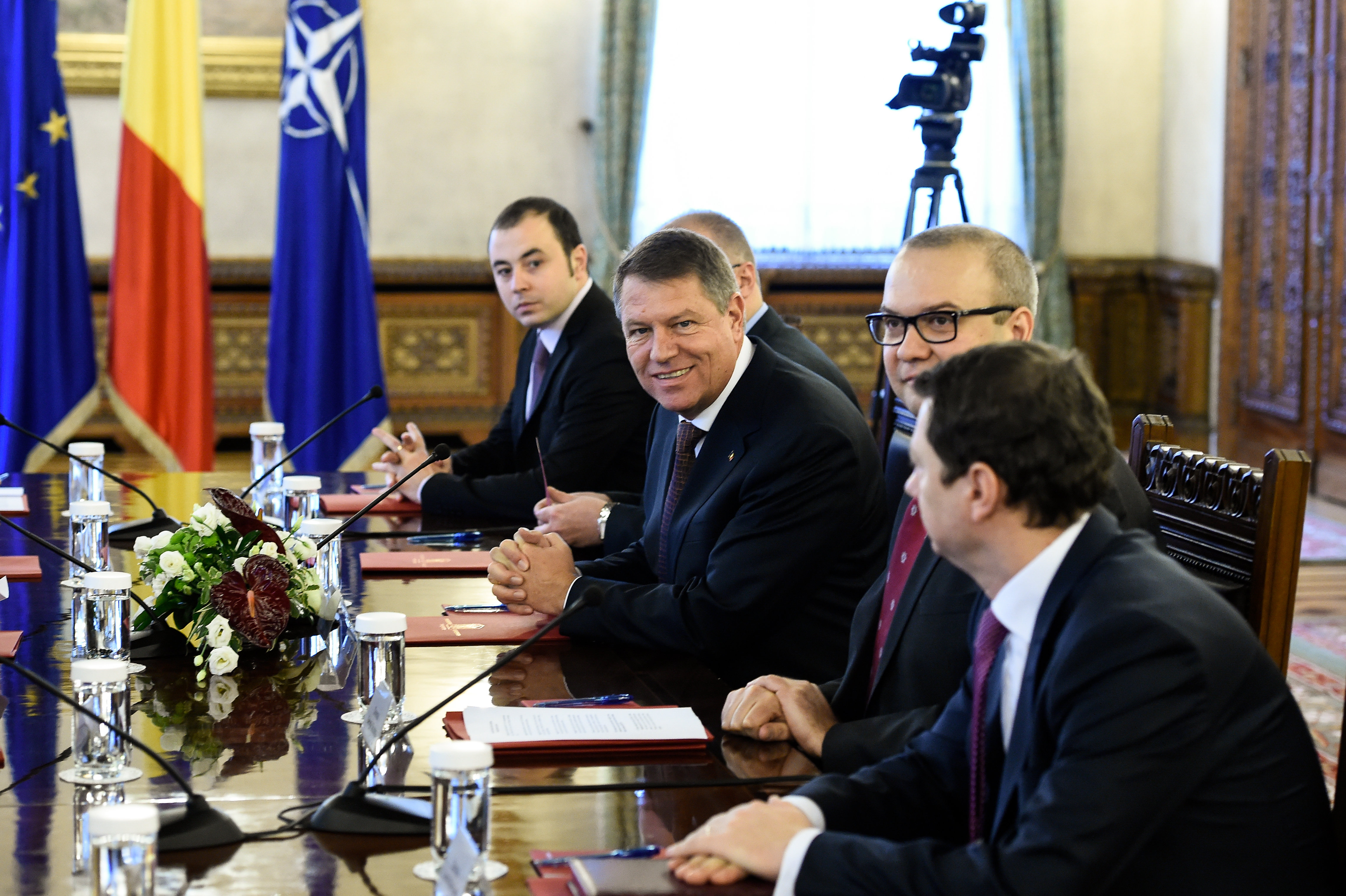 E oficial: Acordul privind cresterea finantarii pentru Aparare se semneaza marti dimineata!