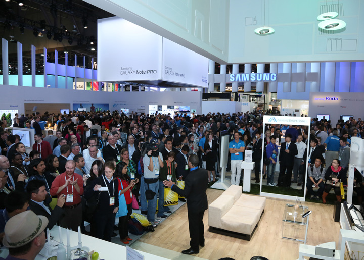 Gadget-uri, case inteligente si minidrone la CES 2015 din Las Vegas