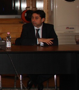 DNA: Fostul ministru de Interne, Cristian David, trimis in judecata pentru luare de mita