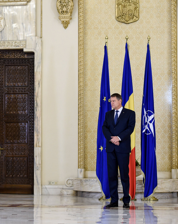 Iohannis vrea un guvern nou
