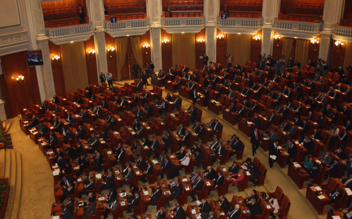 PLEN PARLAMENT - Ziarul National