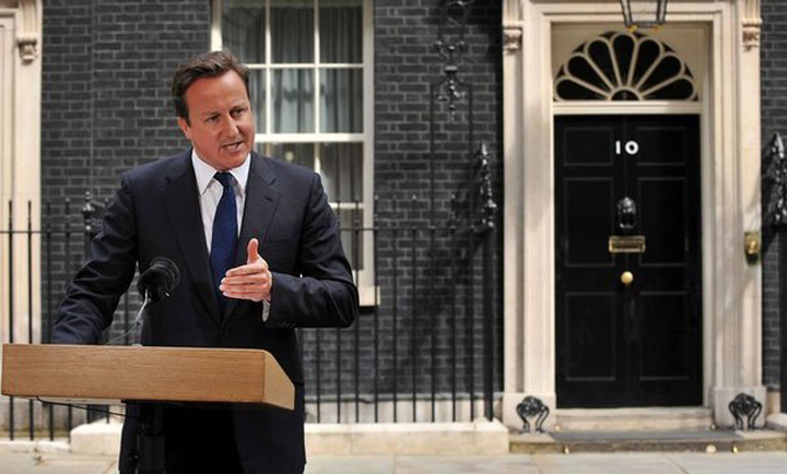 David Cameron, victima unei farse la telefon