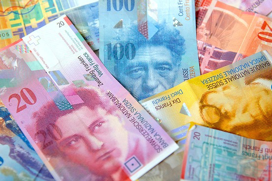 Bomba pe piata valutara. Francul elvetian a dat toate calculele peste cap!