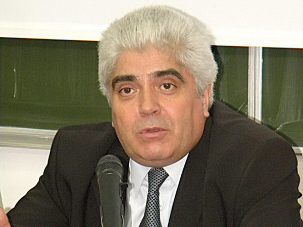 Profesor universitar doctor din Constanta, retinut pentru luare de mita