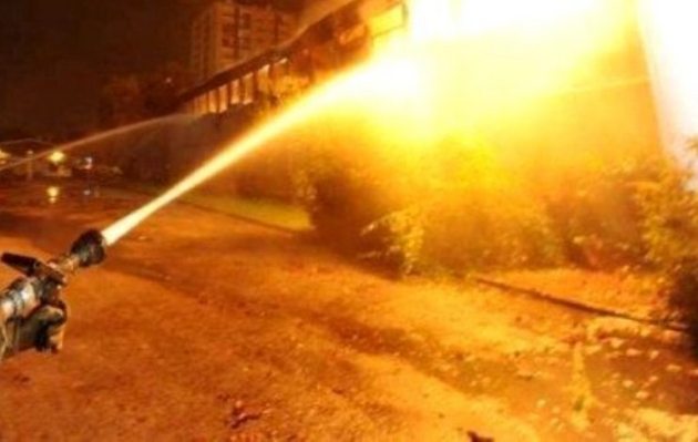 Sfarsit cumplit: Peste 50 de oameni au murit arsi de vii, in urma unui accident de autocar!