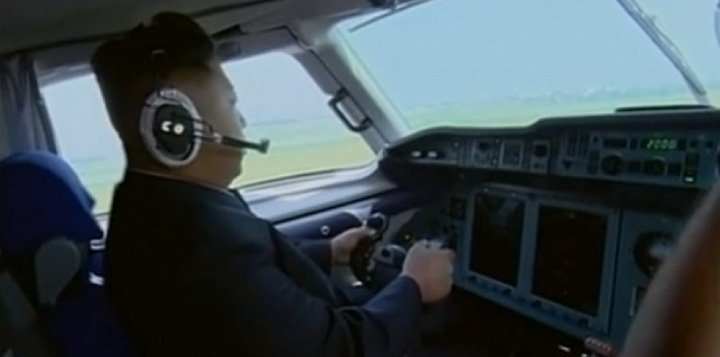 Kim Jong-un sparge avioane