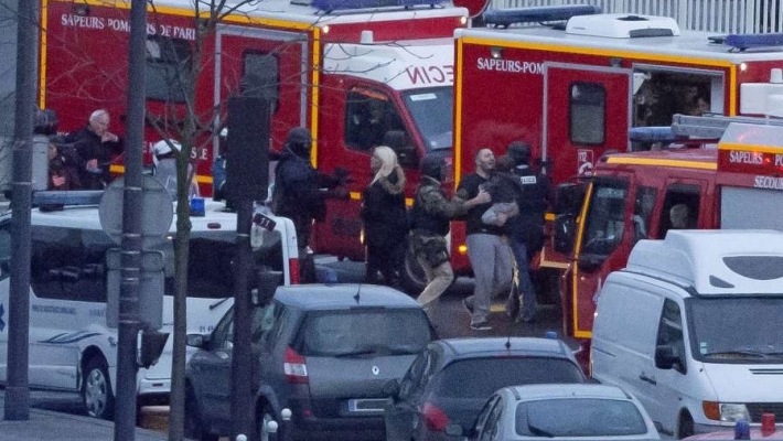Bilant cutremurator al luarilor de ostatici de la Paris. Cel putin sapte persoane au murit!