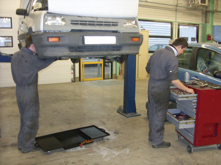 service auto RCA - Ziarul National