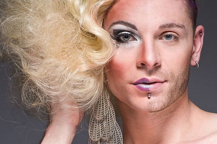 Rusia: travestitii si transsexualii nu au voie sa conduca masini