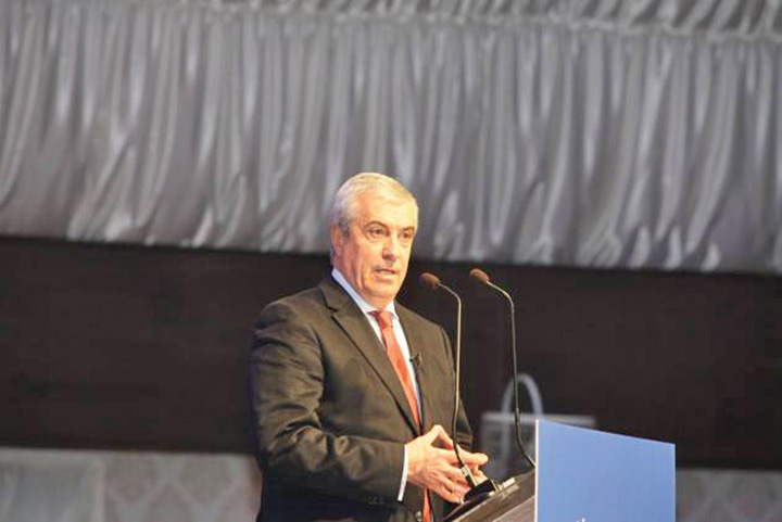 Tariceanu critica in termeni duri programul de guvernare al PNL