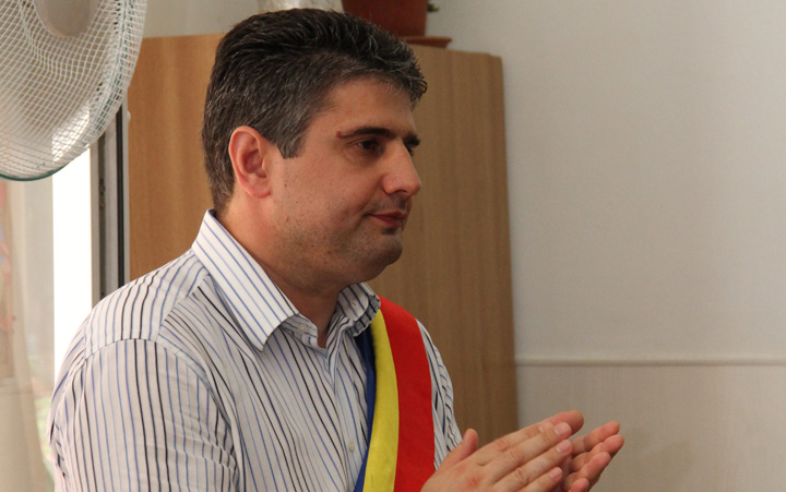 adrian mladin - Ziarul National