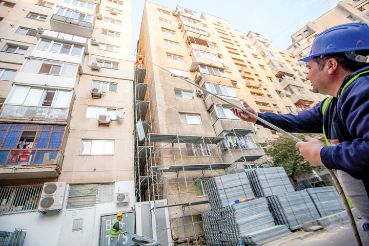 Blocurile au cele mai mari pierderi de caldura din Romania