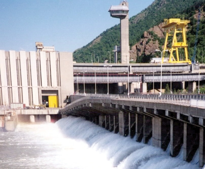 Hidroelectrica i-a batut pe „baietii destepti” si la Viena