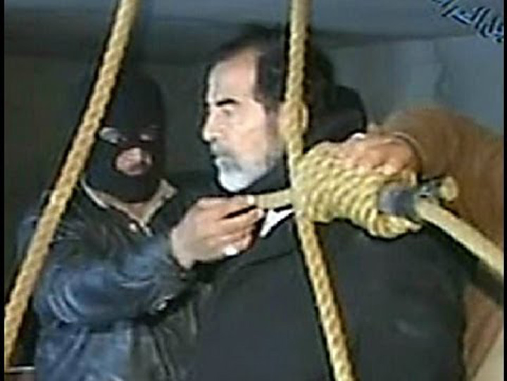 Funia cu care a fost spanzurat Saddam Hussein, scoasa la licitatie pentru sapte milioane de dolari