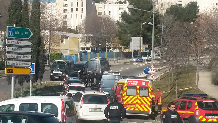 Seful securitatii publice din Marsilia, atacat cu focuri de Kalasnicov