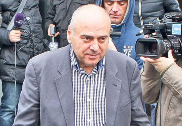Pescariu si „Pinalti”, schimb de mingi la fileul DNA