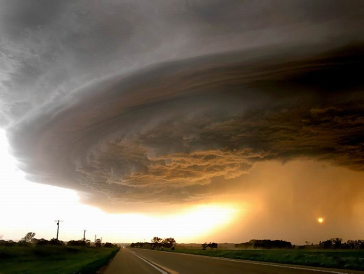 Meteorologia, noua arma a CIA