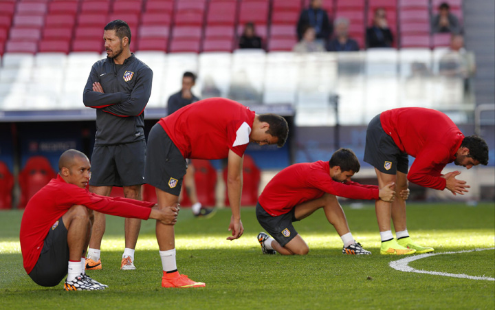 Isaila si Dulca l-au „citit” pe Simeone