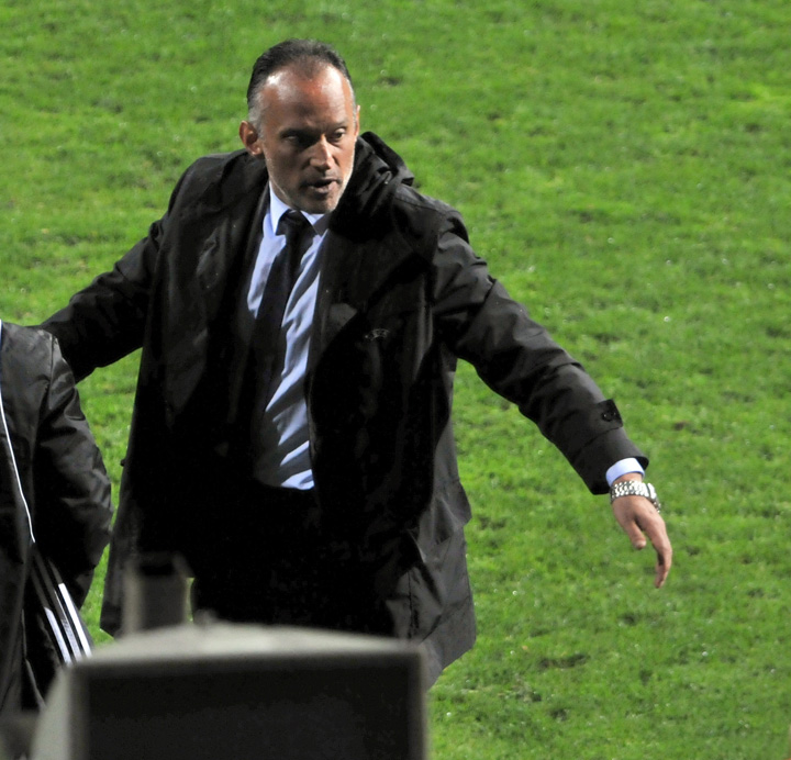 In Liga 4 cu „insolventele”!