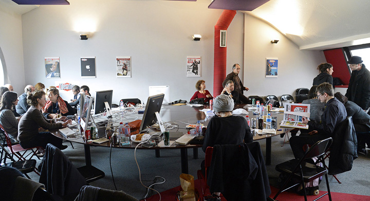 Redactorii Charlie Hebdo se bat pe 30 de milioane de euro