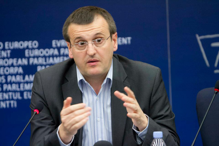 Preda: Popularii europeni si-au luat mana de pe PMP