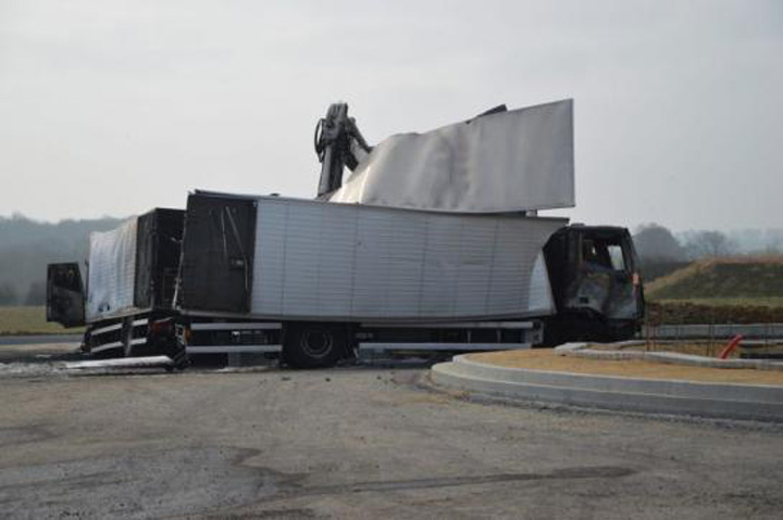 Bijuterii de 9 milioane de euro furate din doua masini blindate