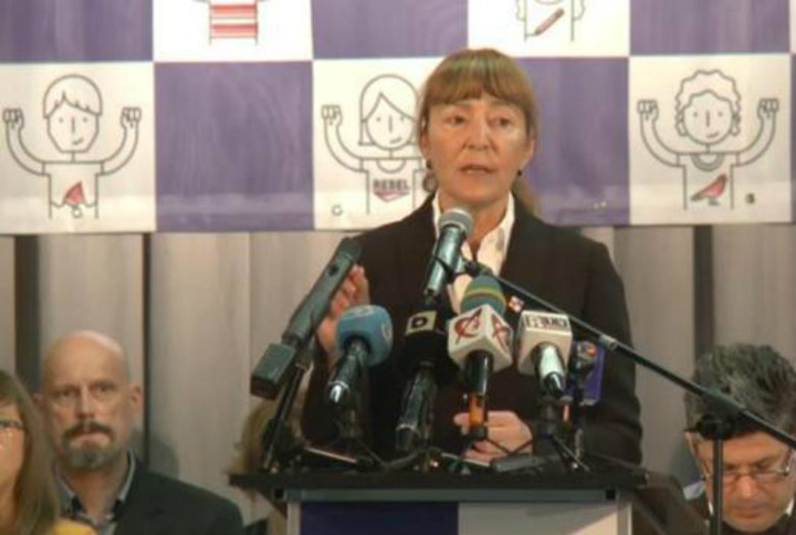 Monica Macovei isi scoate in lume progenitura politica