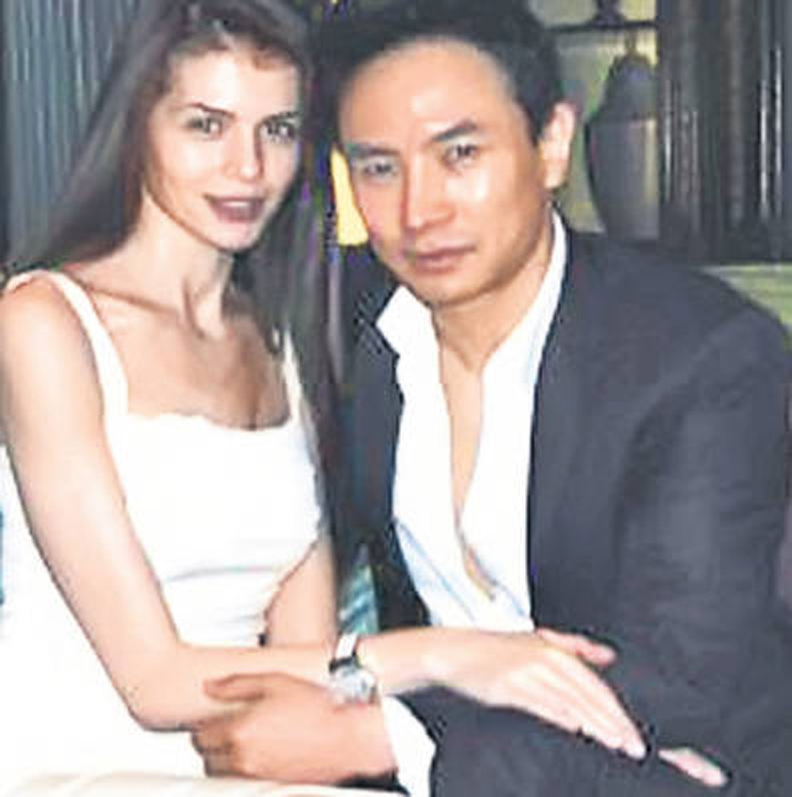 monica-gabor-mr-pink_99f27bd83f - Ziarul National