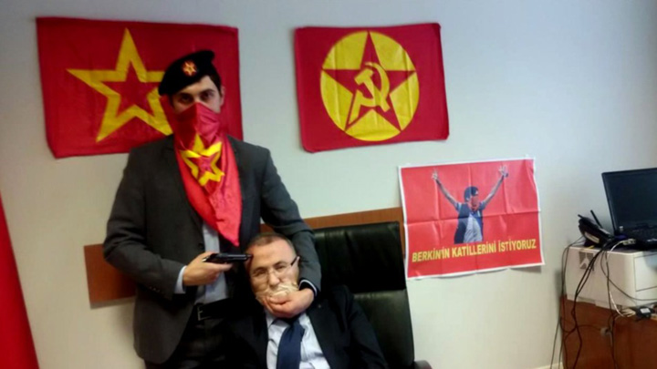 Un procuror luat ostatic intr-un tribunal din Istanbul