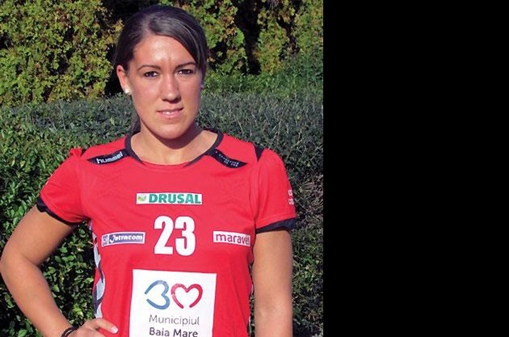 Campioana la handbal, desfigurata de un hot chiar in fata casei