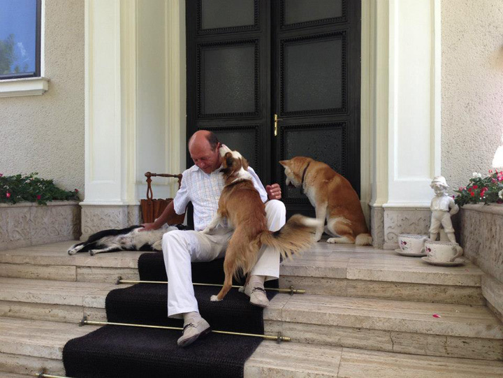 traian basescu - Ziarul National