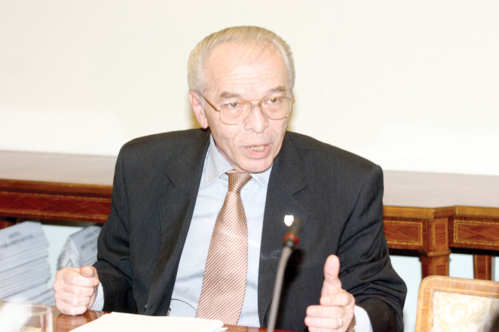 NICOLAE VACAROIU_8989 - Ziarul National