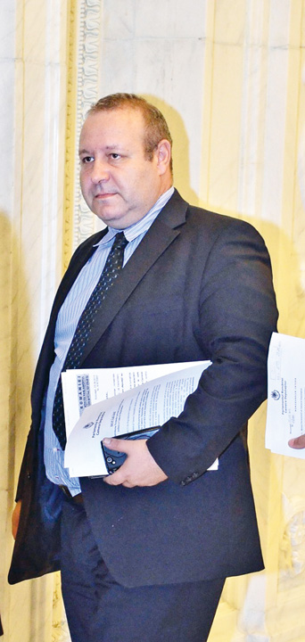 daniel fenechiu - Ziarul National