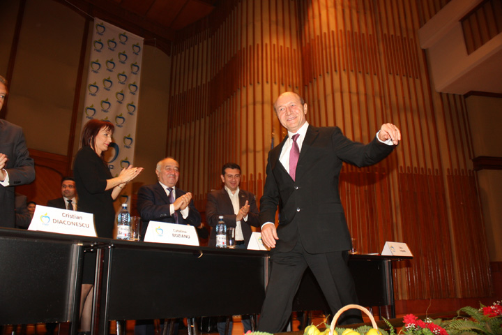 traian basescu2 - Ziarul National