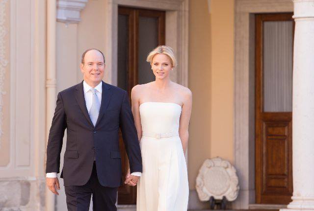 Gemenii cuplului princiar de Monaco au fost botezati chiar in ziua in care au implinit cinci luni (VIDEO)