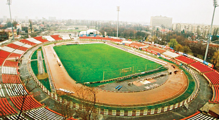 Dinamovistii viseaza la un stadion de 30.000 de locuri