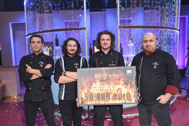 Michael, castigatorul marelui premiu la „Hell’s Kitchen/Iadul bucatarilor”!
