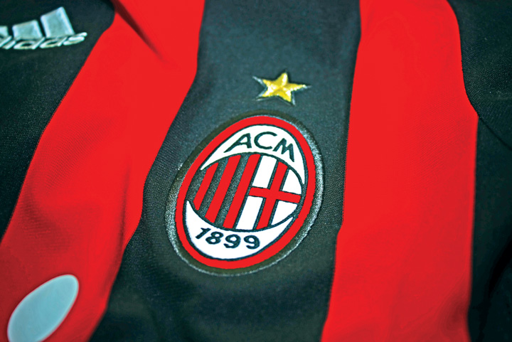 Partidul Comunist Chinez vrea sa cumpere AC Milan!
