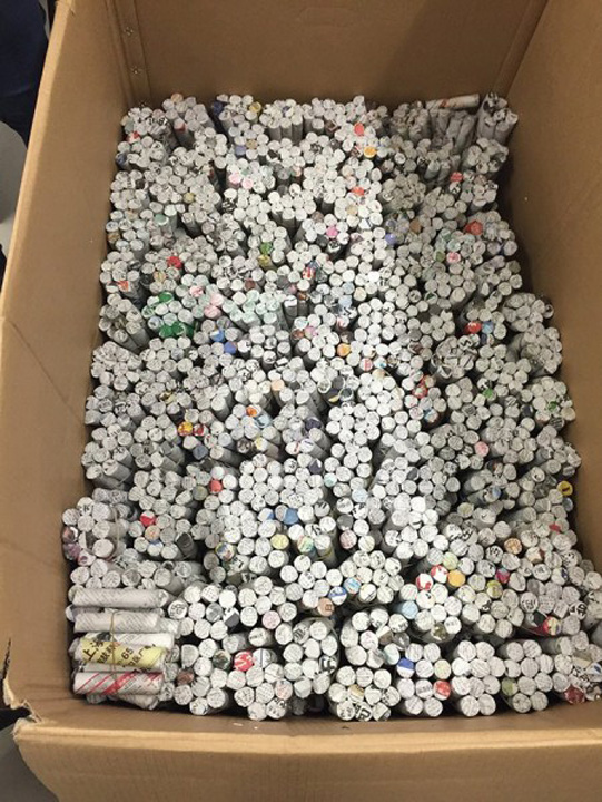 Un calugar budist, surprins la cumparaturi cu 716 kilograme de bani la el! Pe care i-a cheltuit
