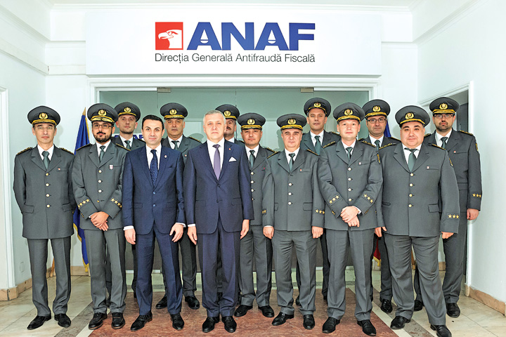 gelu diaconu cu sefii - Ziarul National