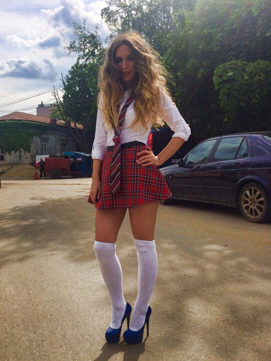 Adela Popescu, sexy si rea cum n-a mai fost nicicand