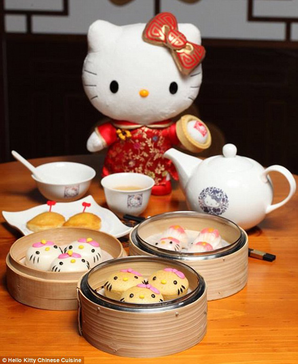 Asta mai lipsea! Se deschide primul restaurant chinezesc „Hello Kitty” din lume